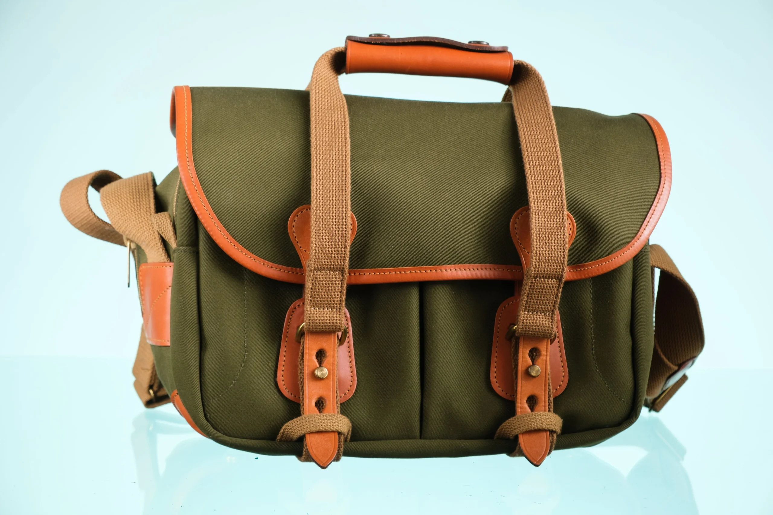 Billingham 225 Mid-Sized Fabric & Leather Camera Bag