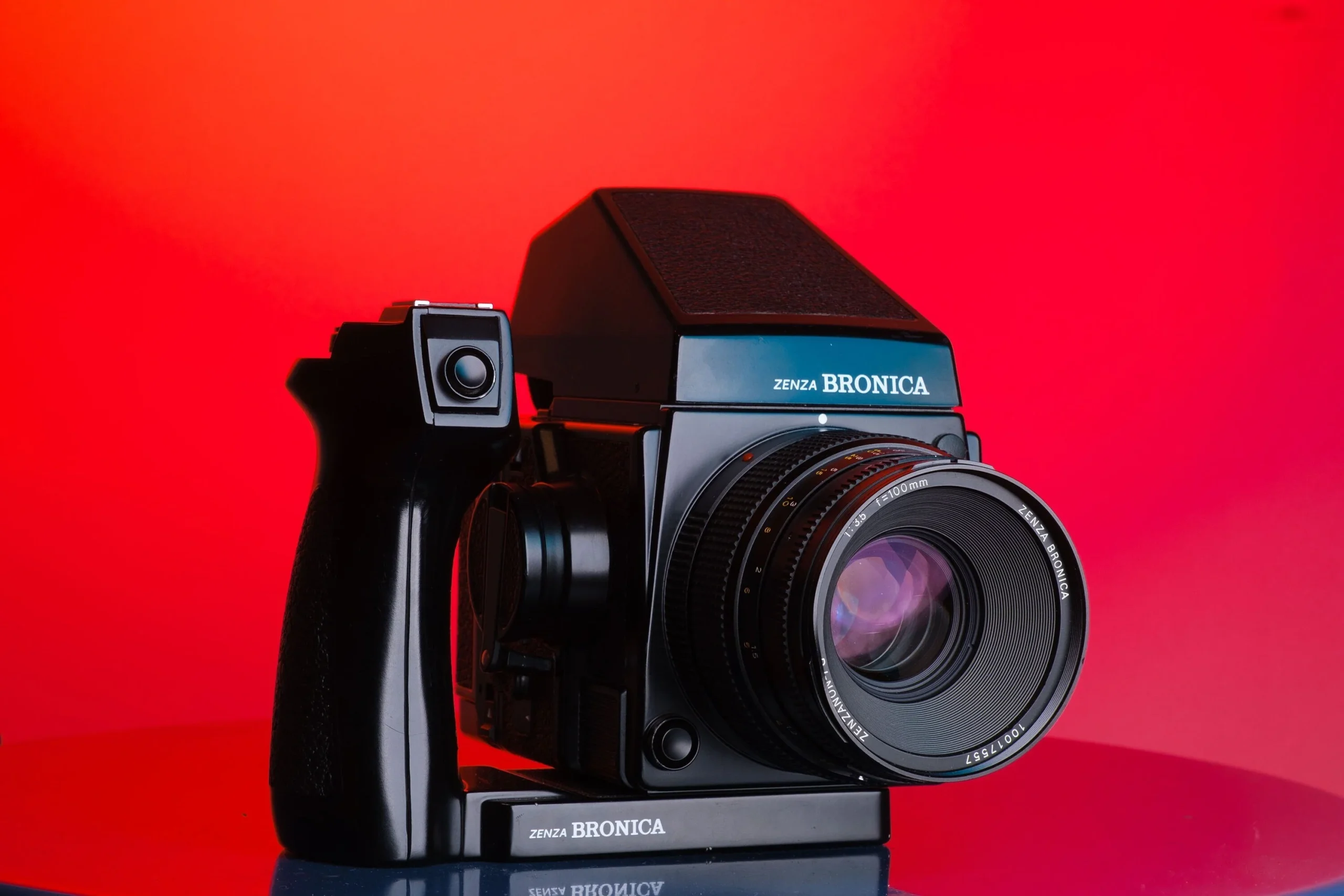 Bronica GS-1 Medium Format 6x7 SLR Film Camera + 100mm f/3.5 Lens RZ67 Competitor