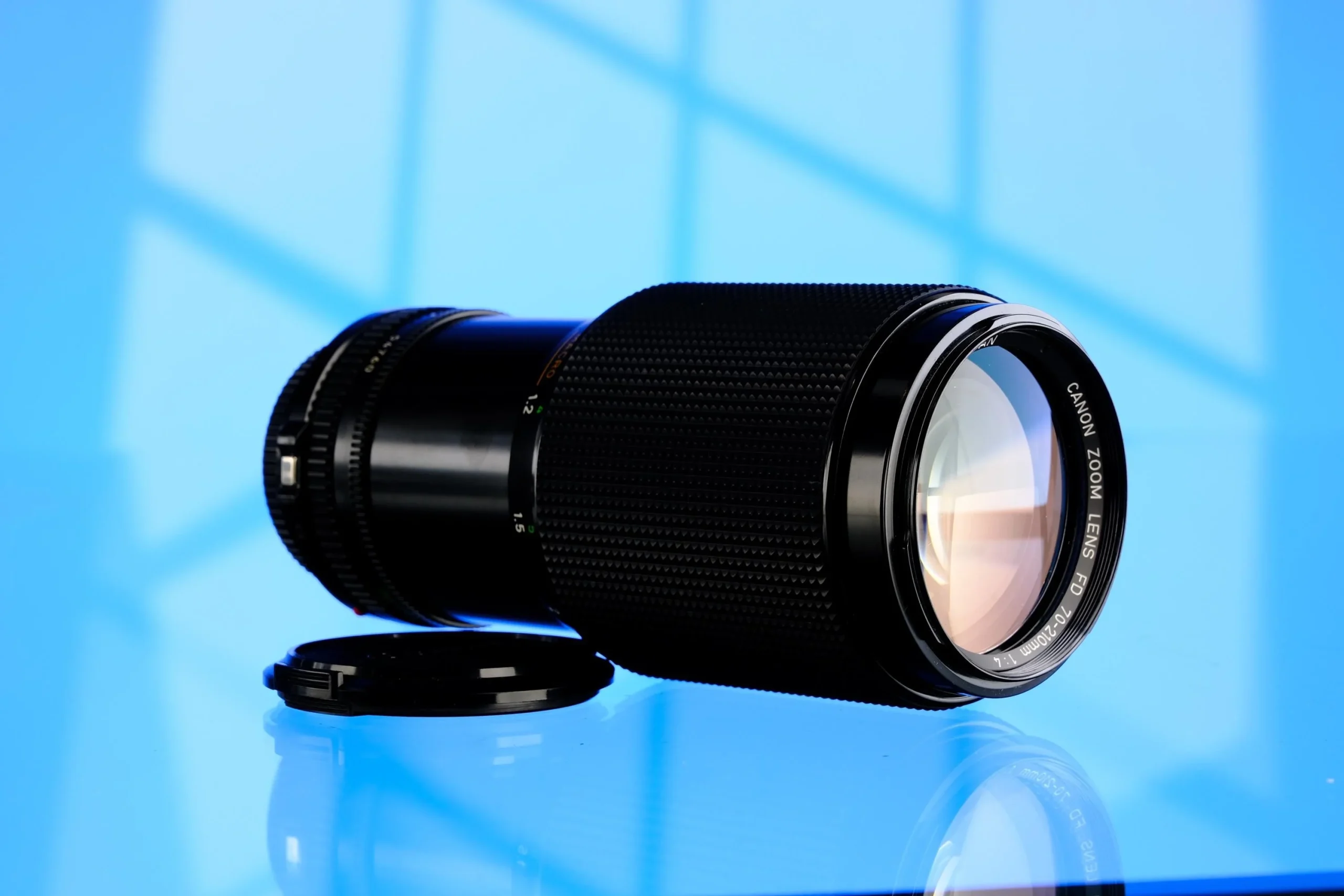 Canon FD 70-210mm f/4.0 Telephoto Zoom Lens For Ae-1 or Similar