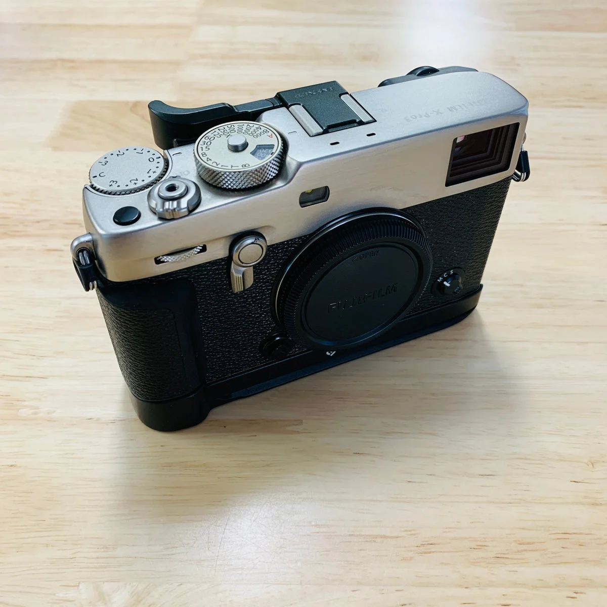 Fuji X-Pro 3 - Dura Silver Body Only (1,800 Shutter Clicks)