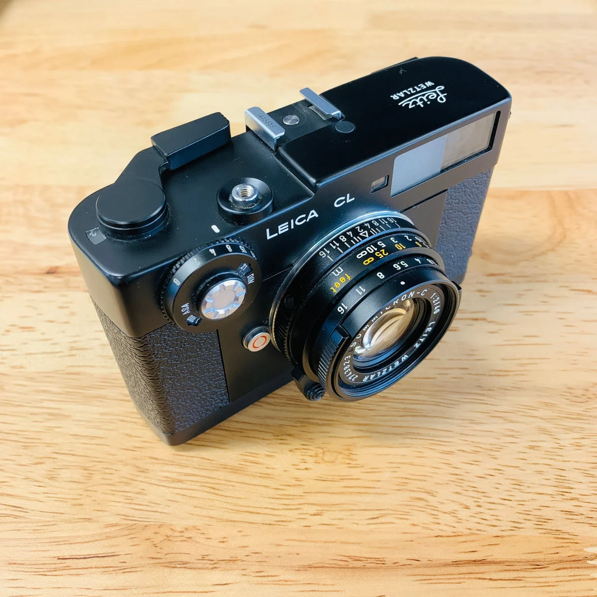Leica CL w/ 40mm f/2.0 Leica Summicron