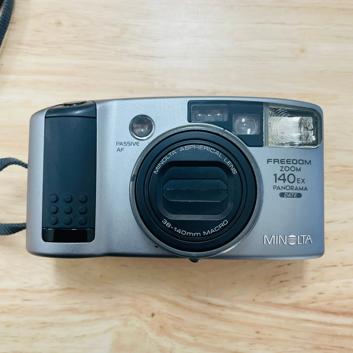 Minolta Freedom Zoom 140EX 35mm Point & Shoot "AS IS"