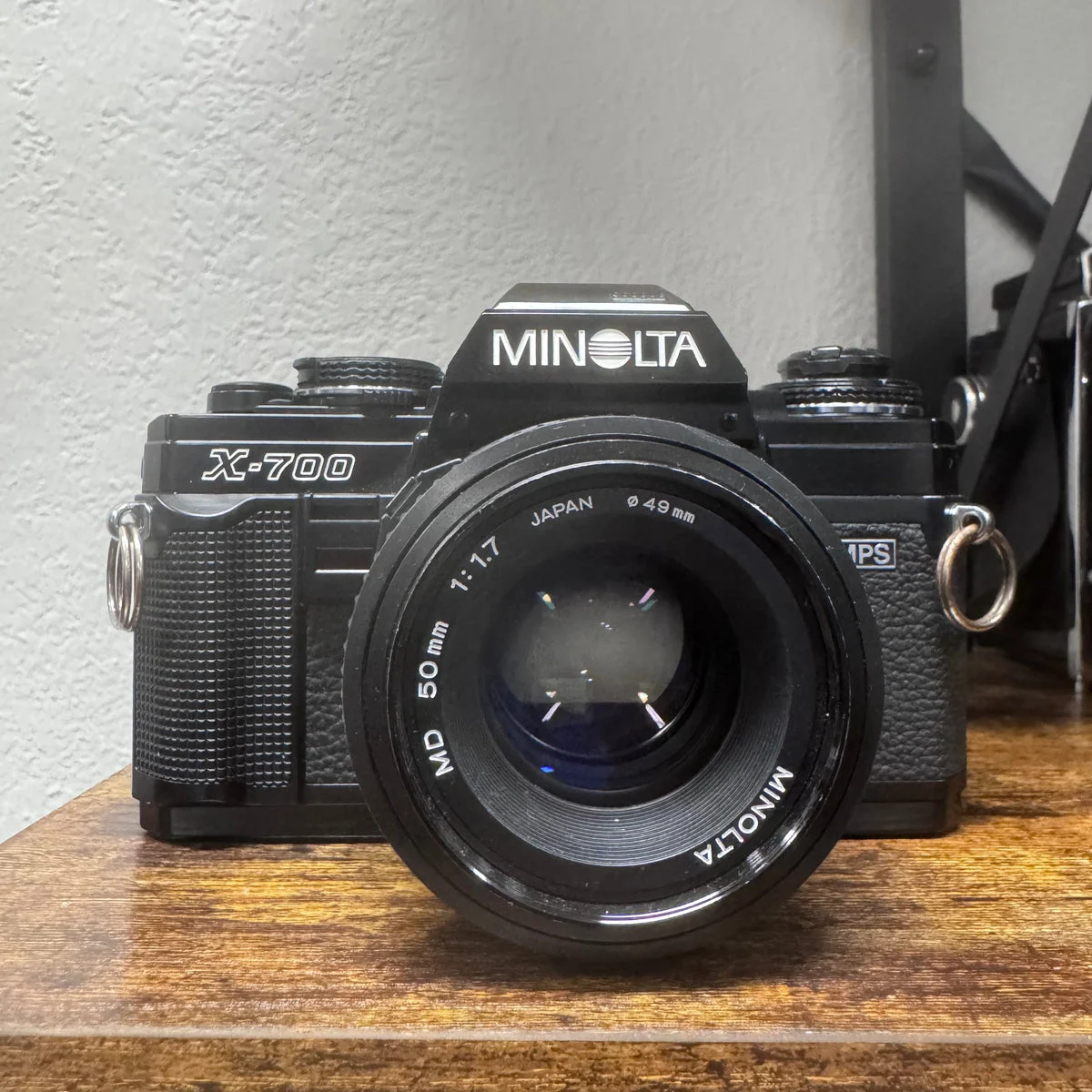 Minolta X-700 + 50mm 1:1.7