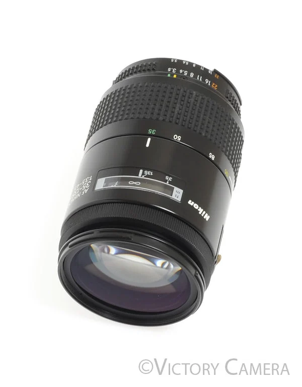Nikon AF Zoom-Nikkor 35-135mm f3.5-4.5 AF-D Autofocus Telephoto Lens[EXC+]