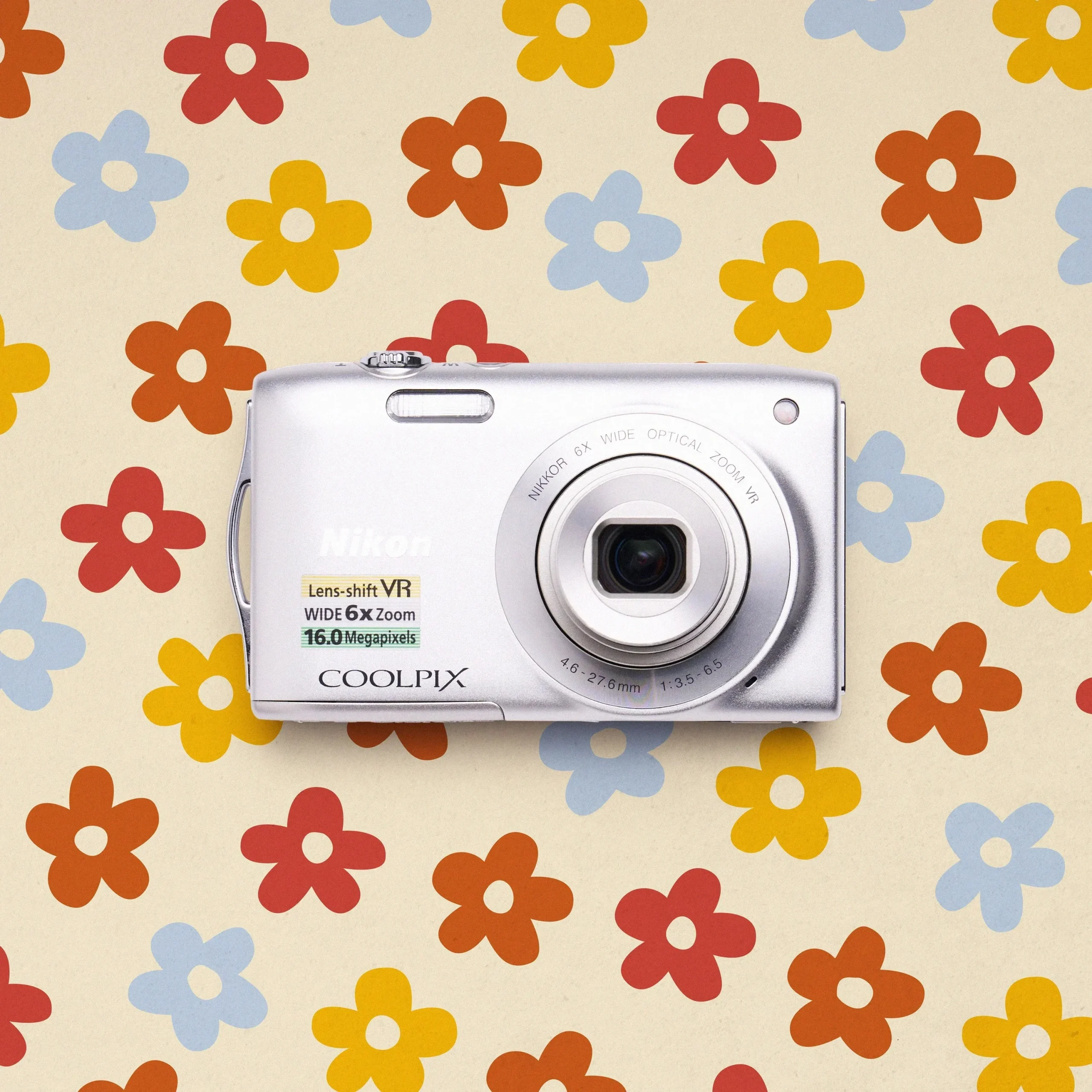 Nikon Coolpix s3300 | Retro Digicam Point and Shoot Digital Camera