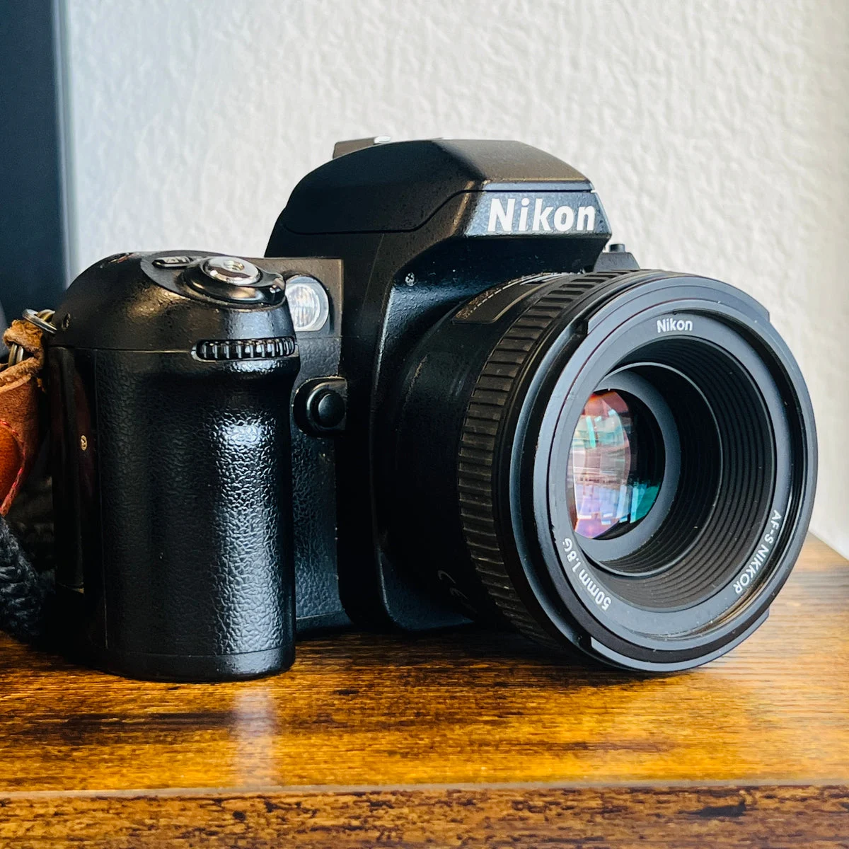 Nikon F80 + AF-S Nikkor 50mm 1.8 G