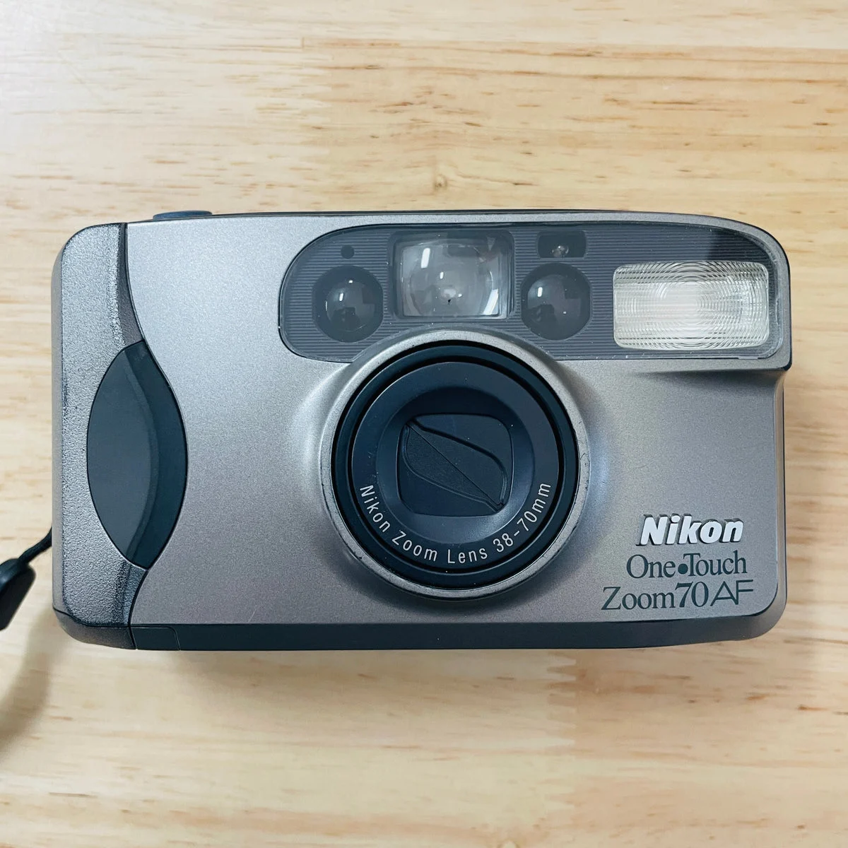 Nikon One Touch Zoom 70 AF 35mm Point and Shoot Camera S#4296504