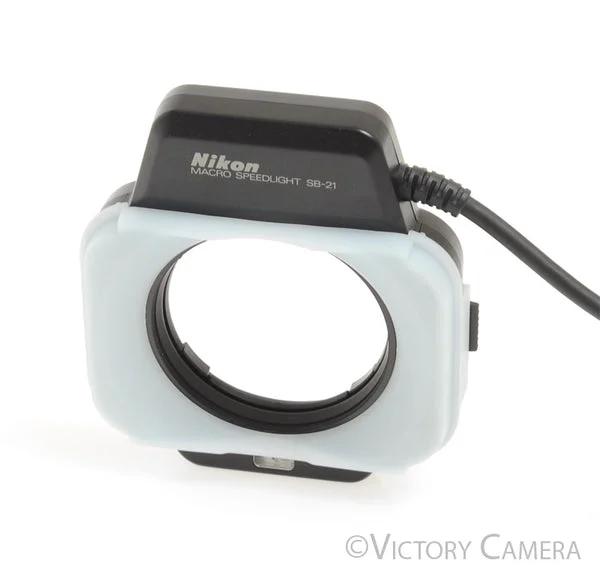 Nikon SB-21 SB-21 TTL Macro Ring Flash [EXC]