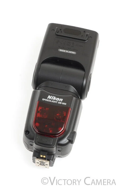 Nikon SB-900 Speedlight Flash -Mint w/ Case- [EXC]
