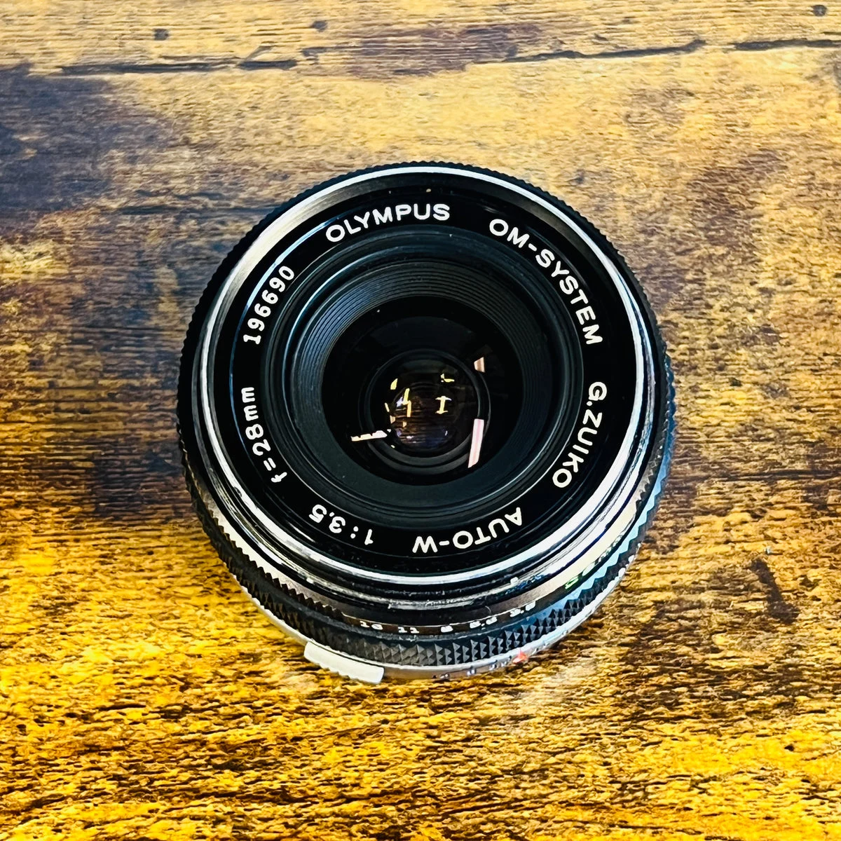 Olympus OM-System G.Zuiko Auto-W 28mm 3.5