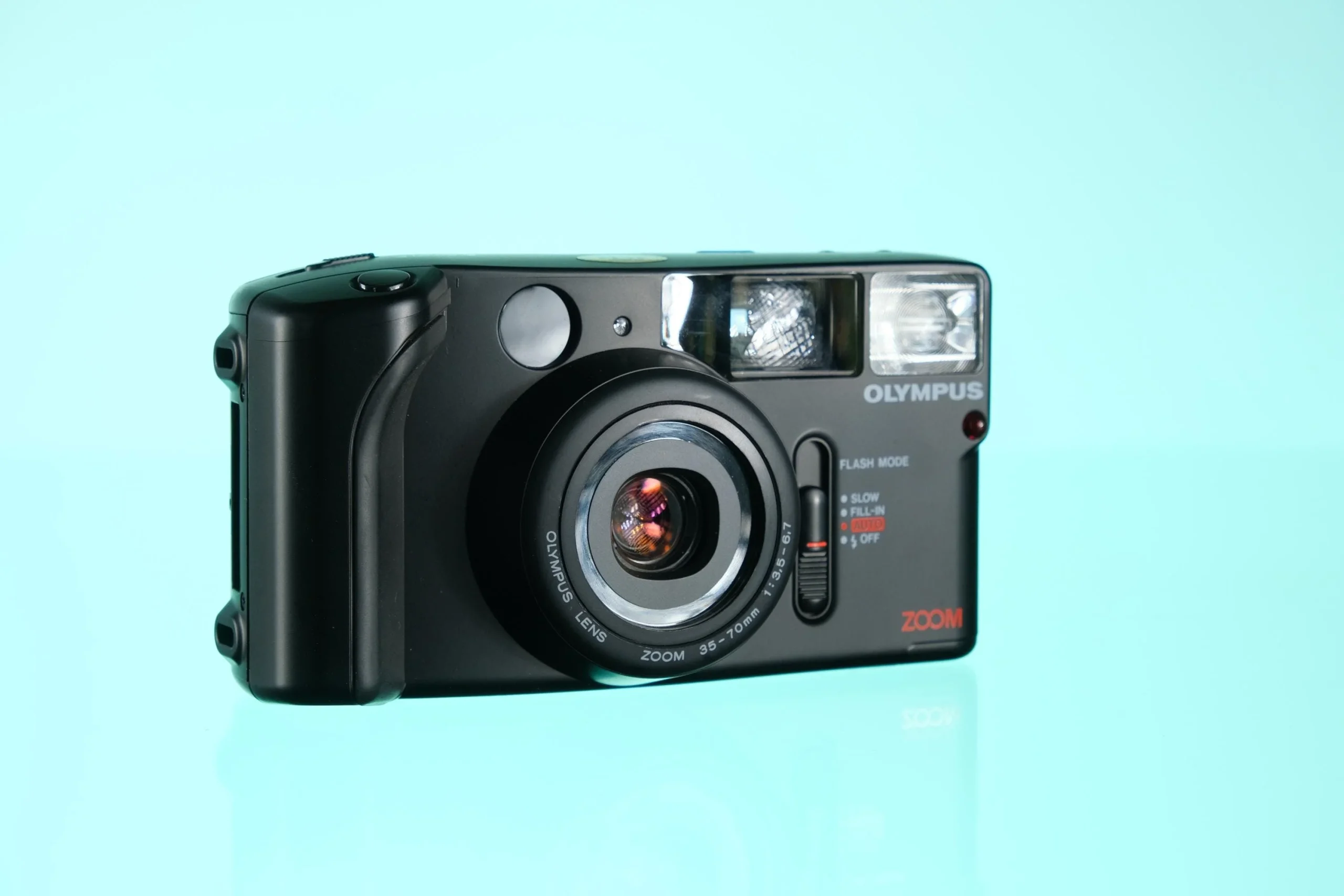 Olympus Quick Shooter Zoom 35mm Point and Shoot Film Camera