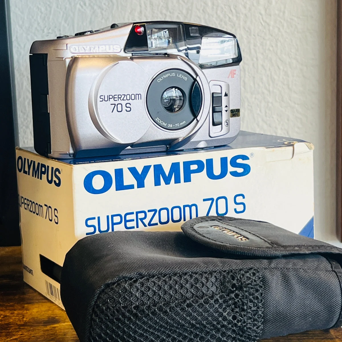 Olympus Superzoom 70S