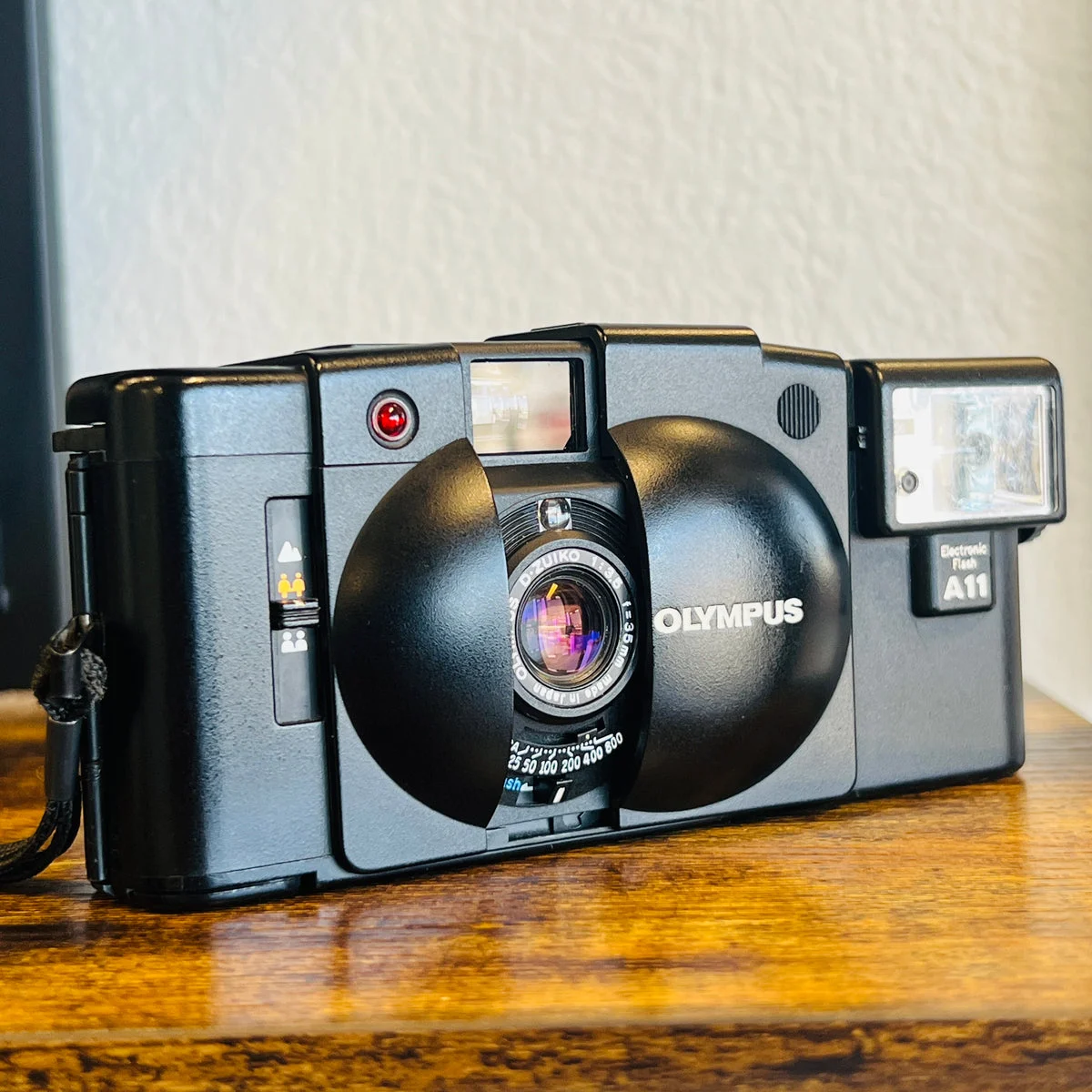 Olympus XA2 + A11 Electronic Flash