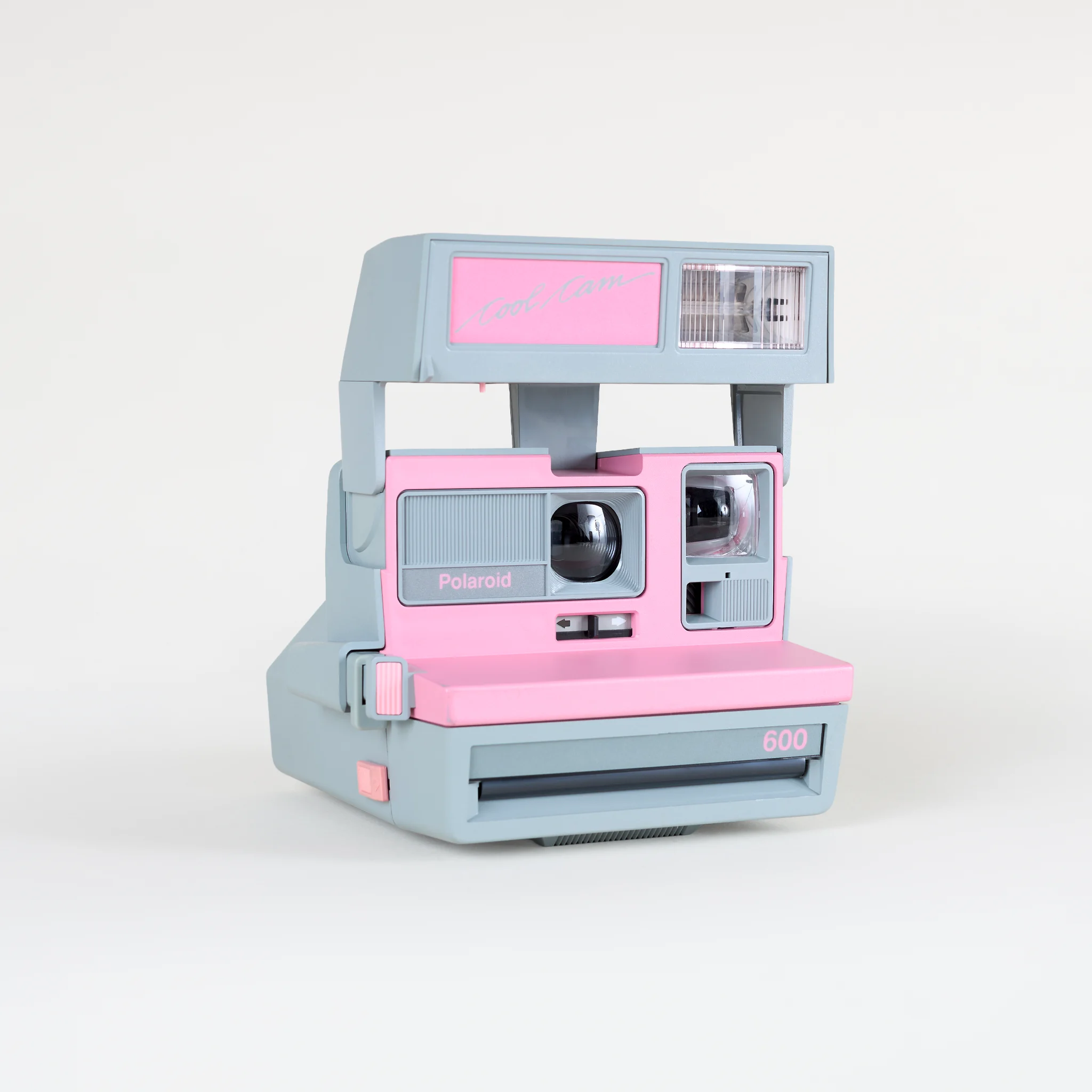 Polaroid 600 | Cool Cam Pink