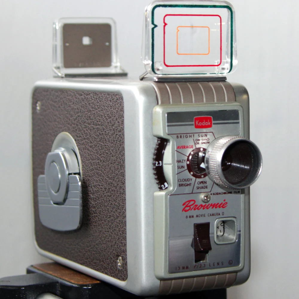 Regular 8mm Movie Camera - Kodak Brownie 8mm Camera - f2.7 (Vintage - Beige)