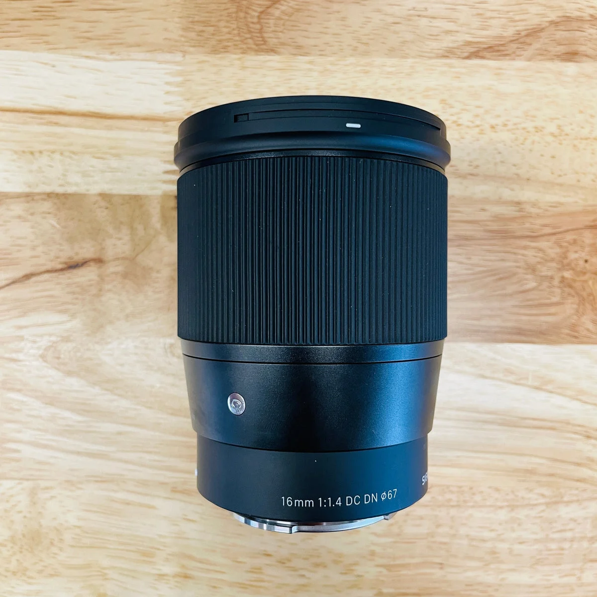 Sigma 16mm f/1.4 DC DN C (Contemporary) Autofocus APS-C Lens for Sony E-Mount, Black (67)