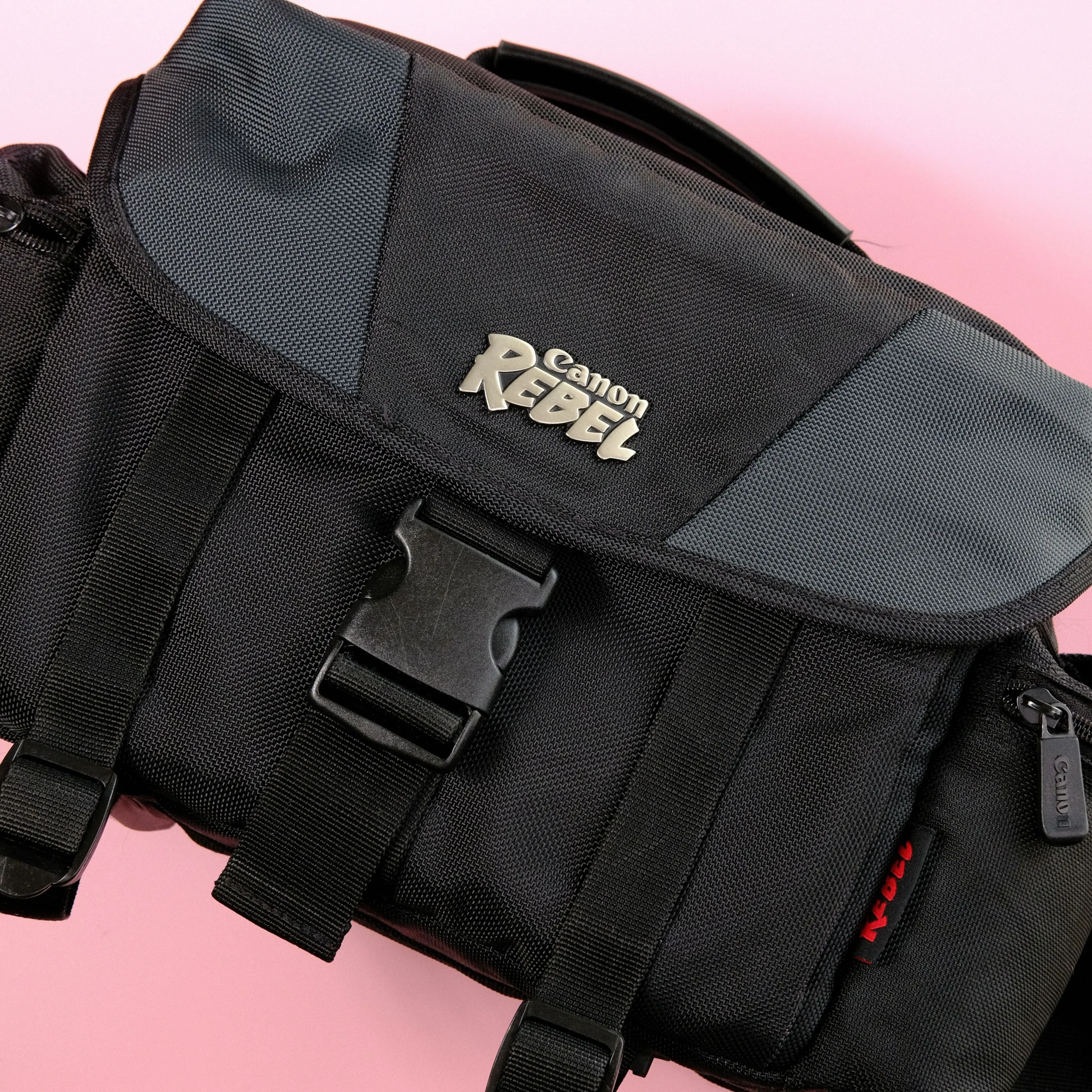 True Retro: Canon Rebel Gadget Bag