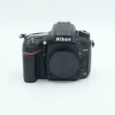 USED NIKON D600 BODY