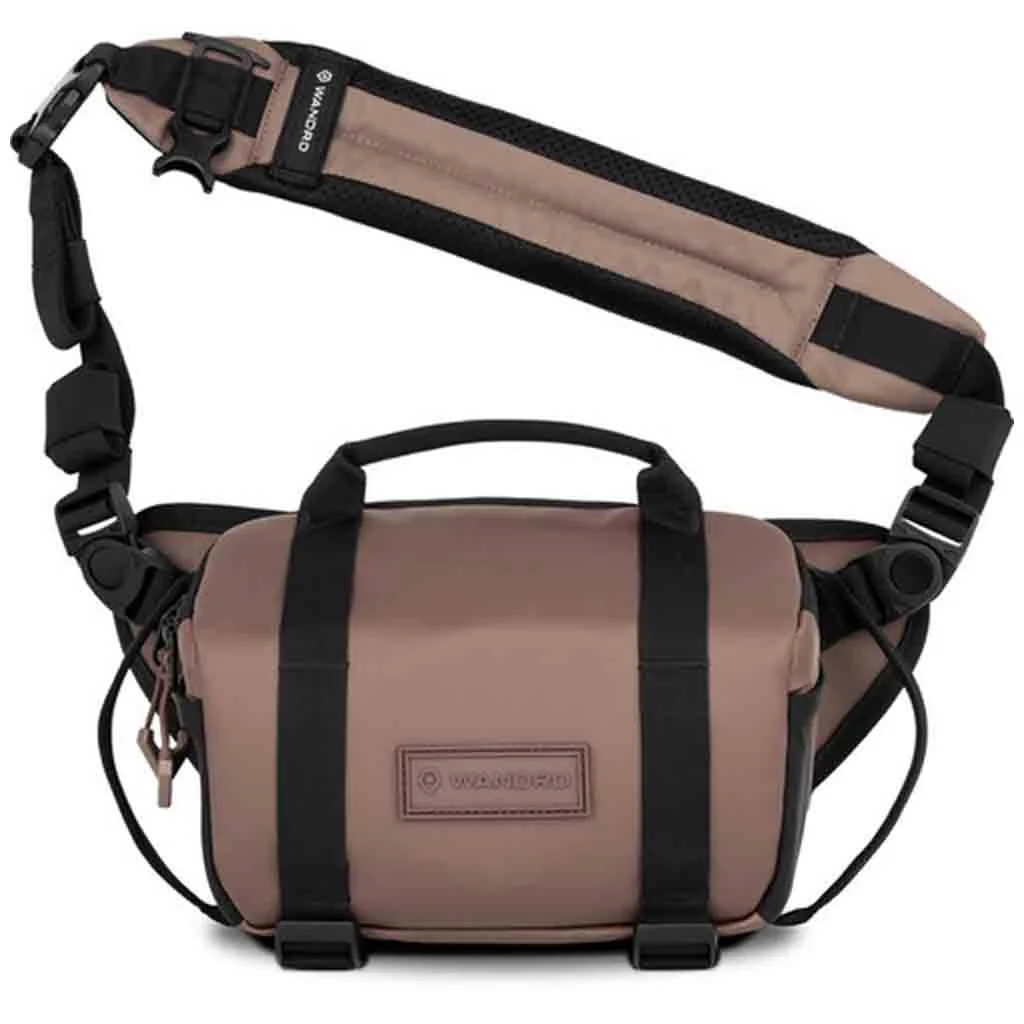 Wandrd Rogue Sling 4L V2 Bag in Atacama Clay