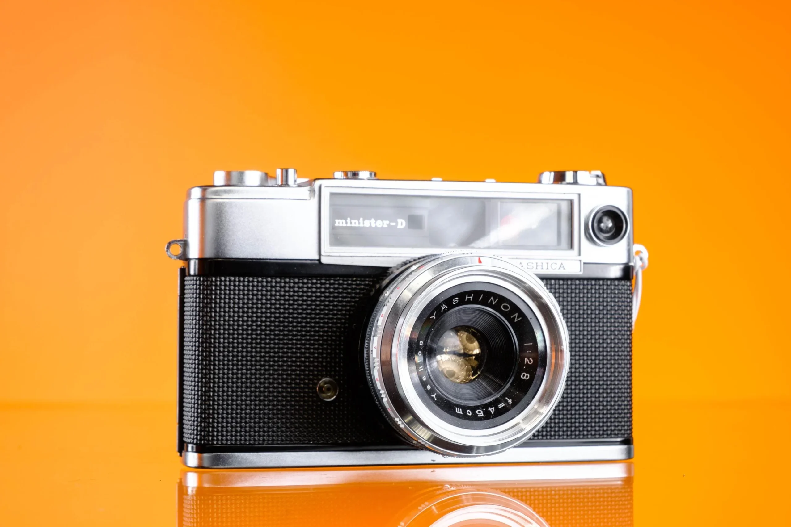 Yashica Minister-D 35mm Rangefinder Film Camera - 4.5cm f/2.8 Lens Working!